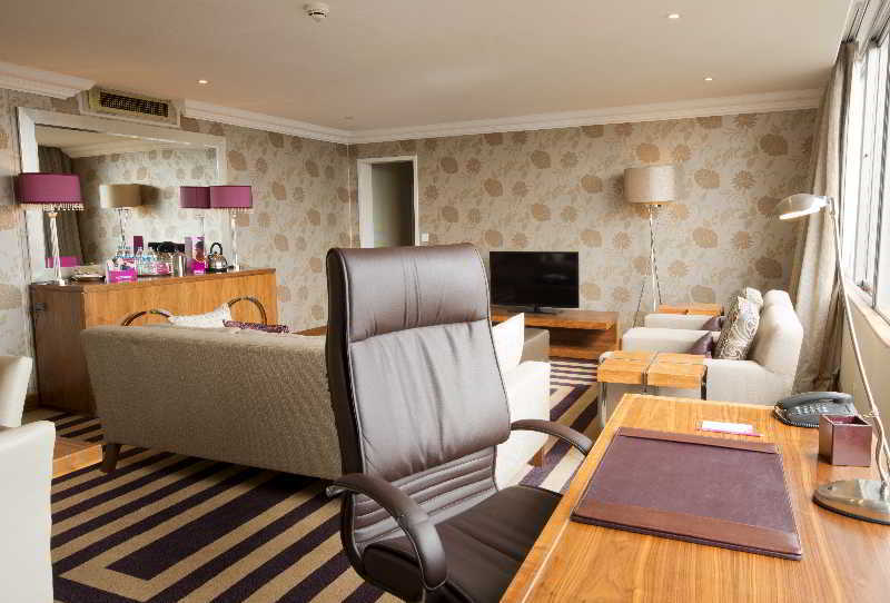 Monomotapa Hotel Хараре Екстериор снимка