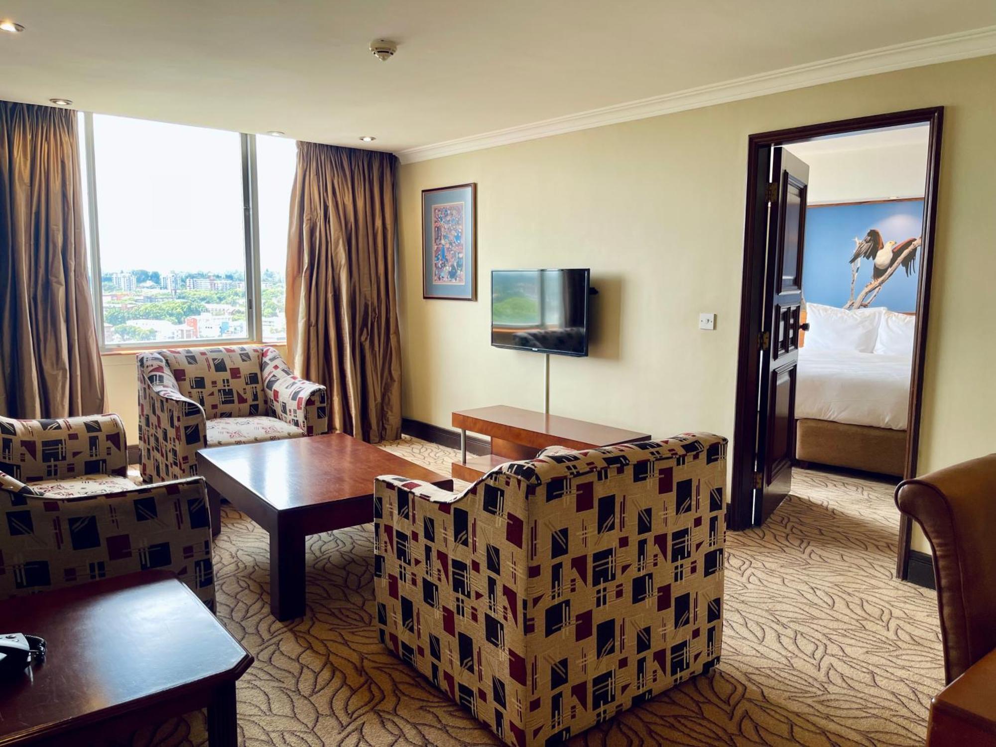 Monomotapa Hotel Хараре Екстериор снимка
