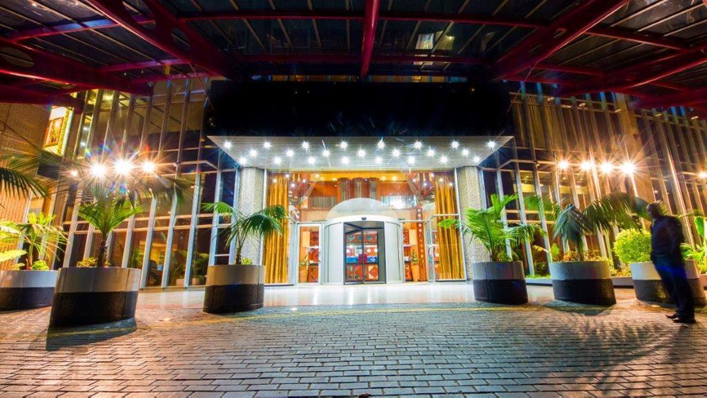 Monomotapa Hotel Хараре Екстериор снимка